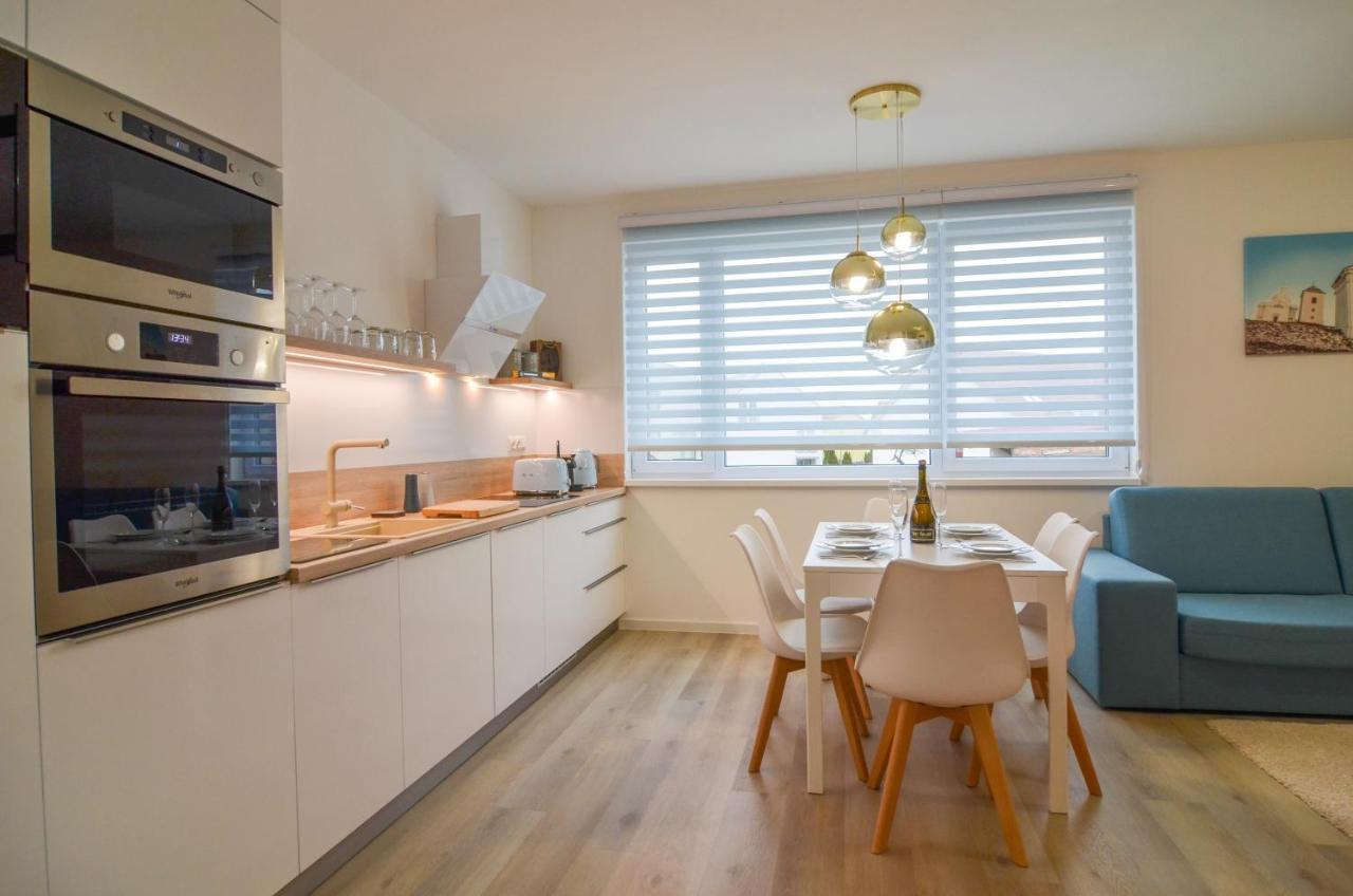 Apartman Astrid 4 มิคูลอฟ ภายนอก รูปภาพ